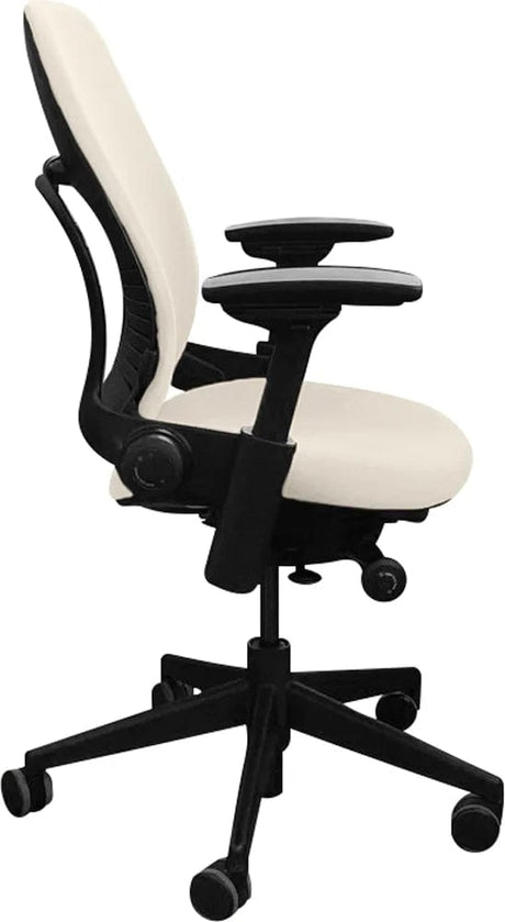 Steelcase Office Chairs Steelcase Leap V2 Chair with Black Base and Frame  (Rеnеwеd)